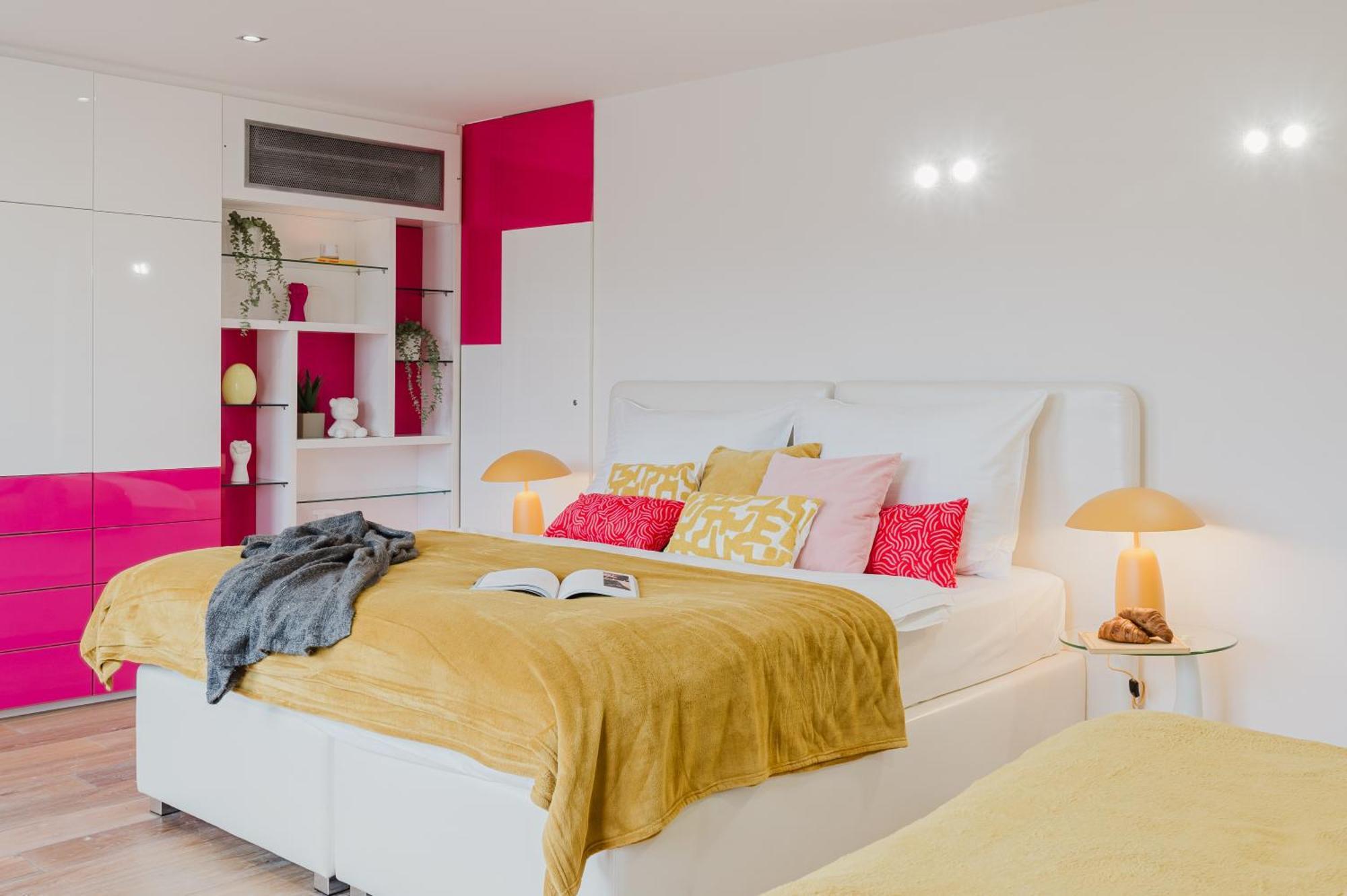 Appartamento Days - 3bdr Attic Loft-style - Fireplace - Center *